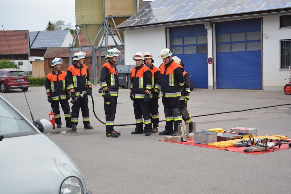 Erfolgreiche THL-Leistungsprüfung