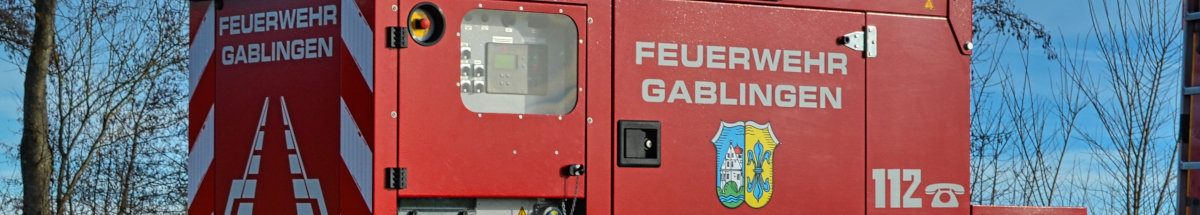 Beklebung Lichtmastanhänger